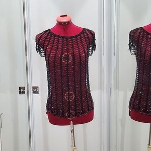Unique scallop weave oil slick beaded top